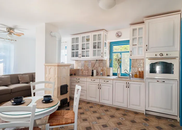 Feszek * زالاجيرسيج